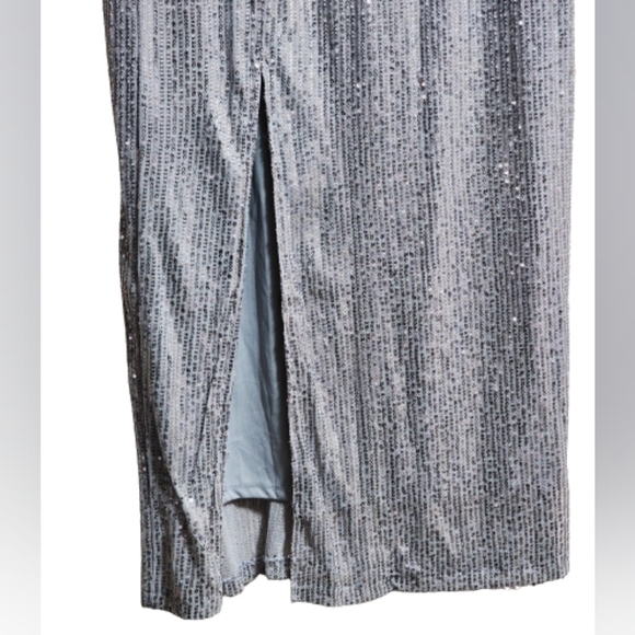 Adiva maxi sequin skirt color grey silver size large - Picture 2 of 4